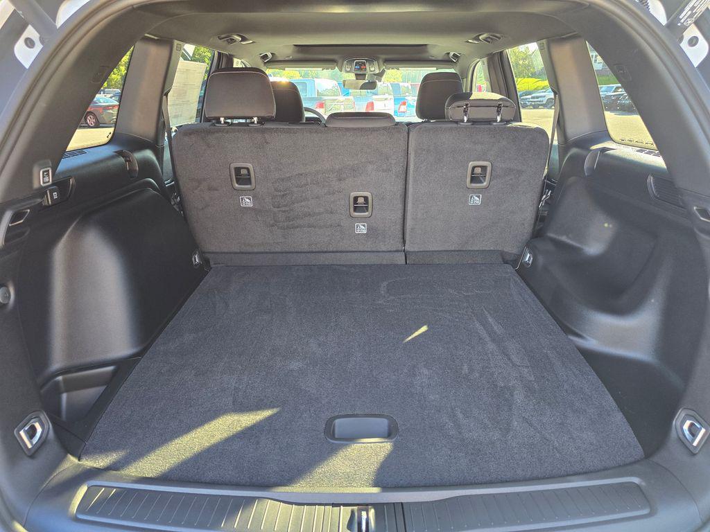 new 2025 Jeep Grand Cherokee car, priced at $37,184