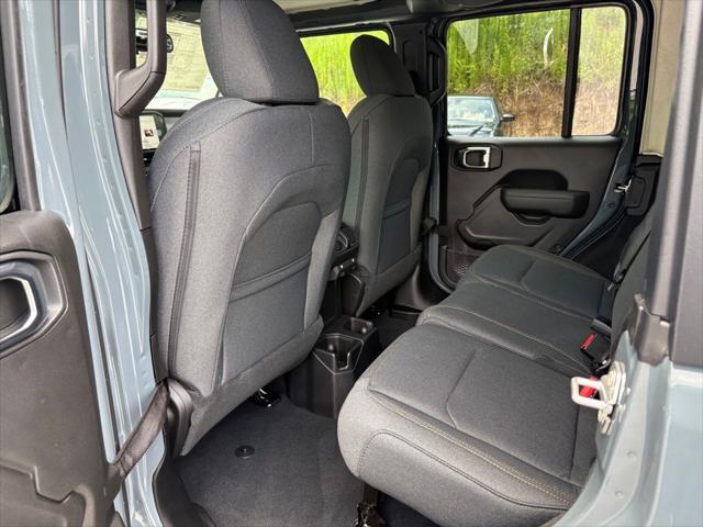 new 2025 Jeep Wrangler car, priced at $38,960