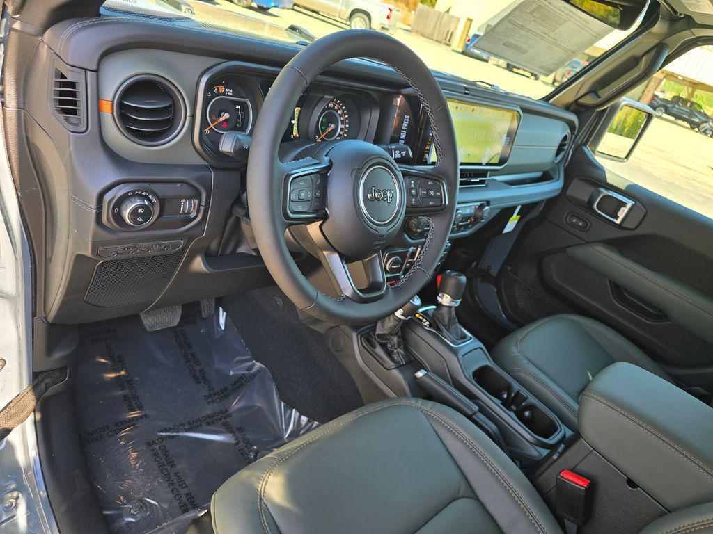 new 2025 Jeep Gladiator car, priced at $53,732