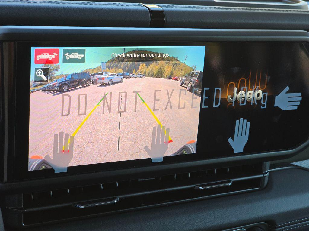 new 2025 Jeep Gladiator car, priced at $53,732