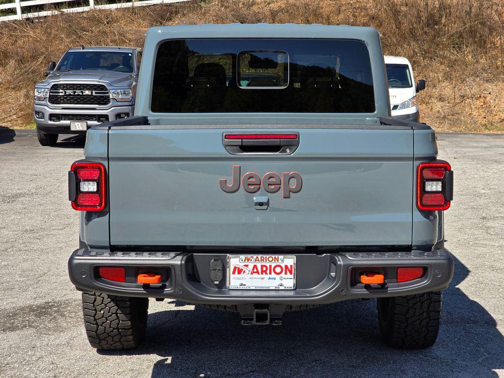 new 2025 Jeep Gladiator car, priced at $53,732