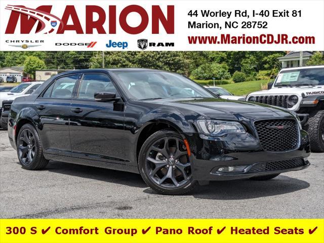 new 2023 Chrysler 300 car, priced at $38,879