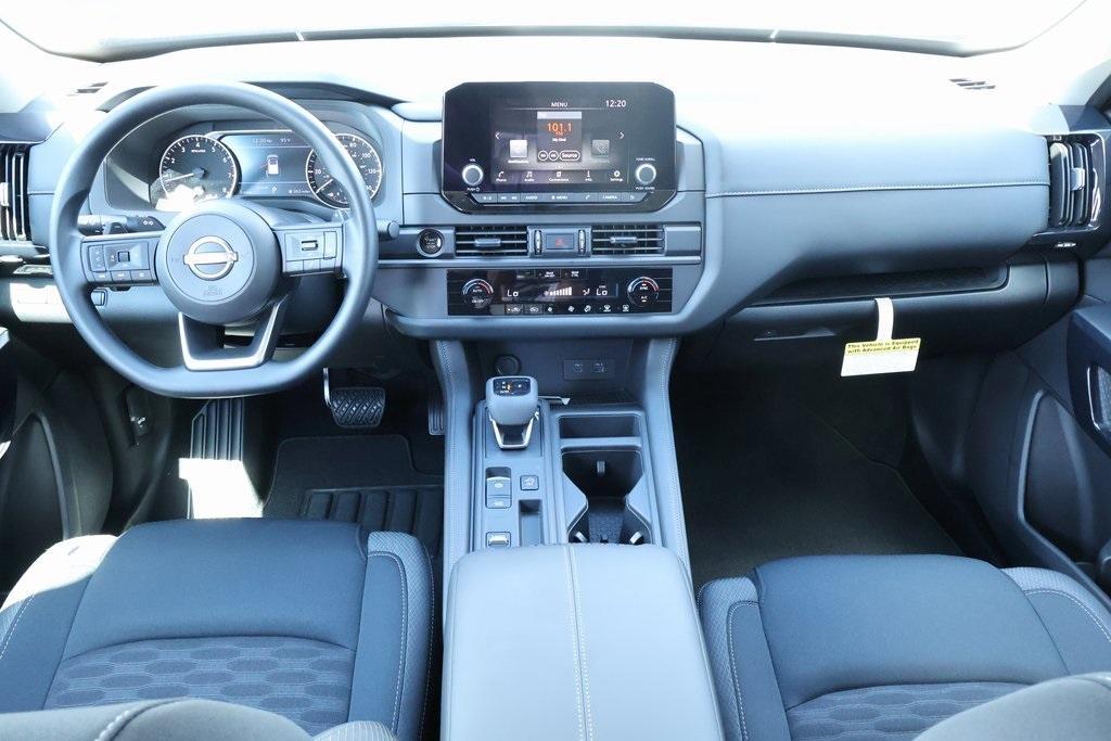 new 2025 Nissan Pathfinder car, priced at $30,970