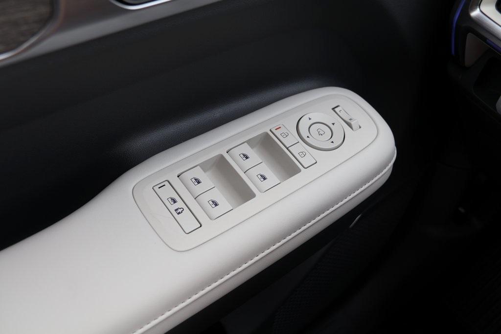 new 2025 Hyundai Santa Fe car, priced at $46,659