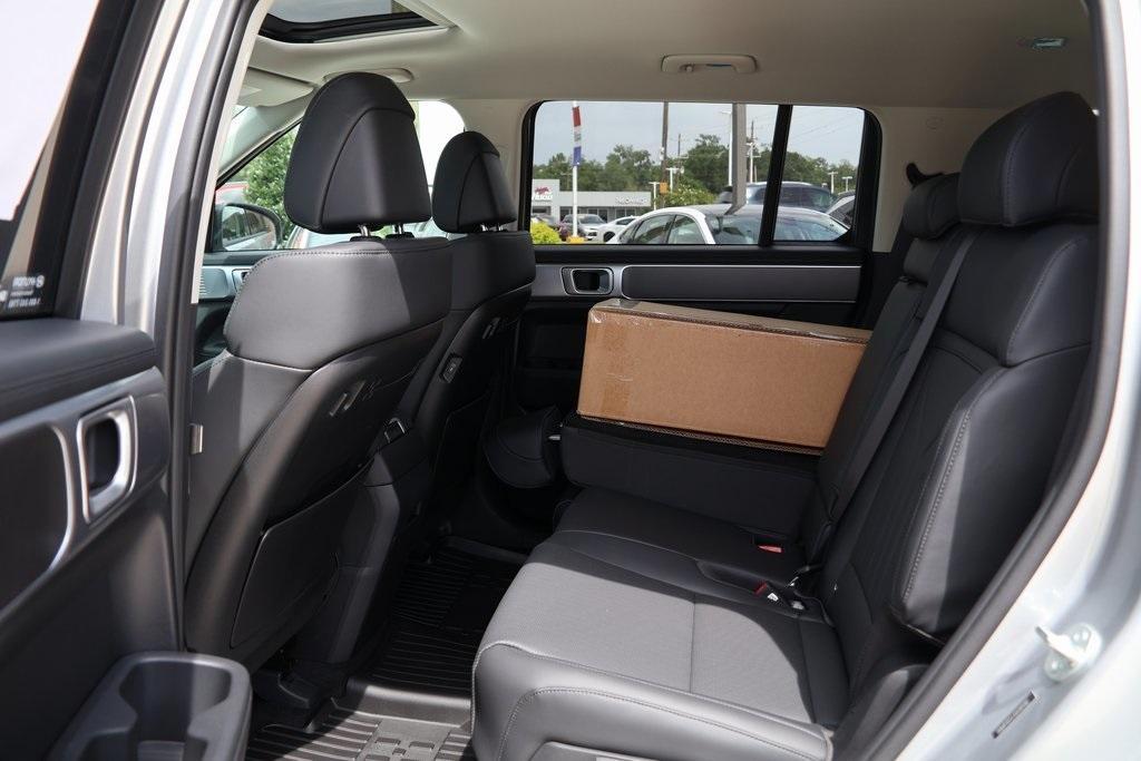 new 2025 Hyundai Santa Fe car, priced at $39,918