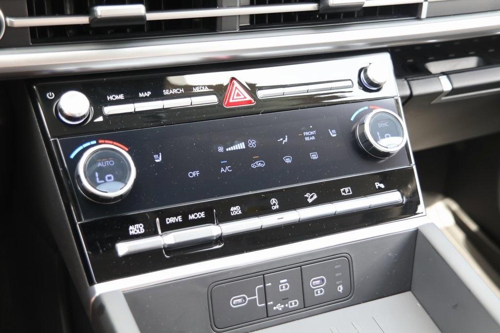 new 2025 Hyundai Santa Fe car, priced at $39,918