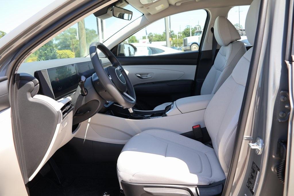 new 2025 Hyundai Tucson car, priced at $27,762