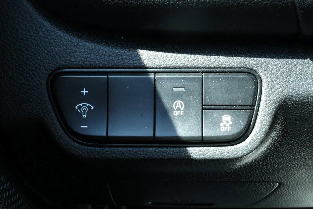 used 2024 Kia Seltos car, priced at $19,994