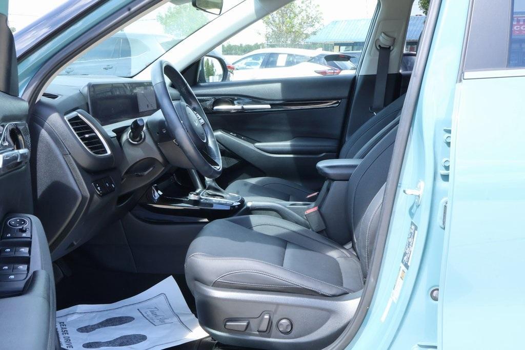 used 2024 Kia Seltos car, priced at $19,994