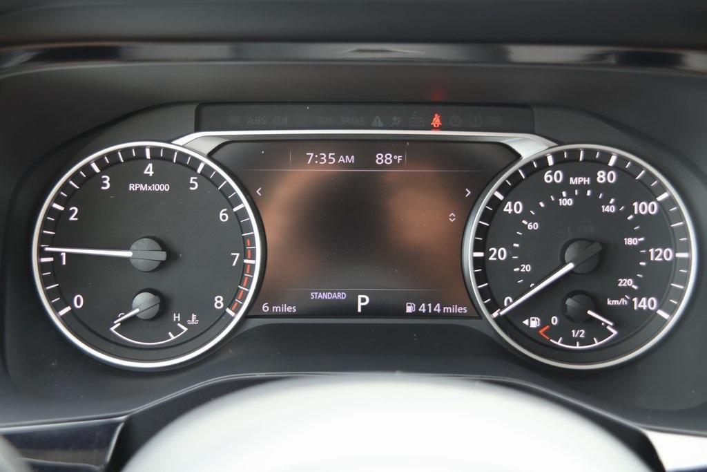 new 2025 Nissan Pathfinder car, priced at $40,002