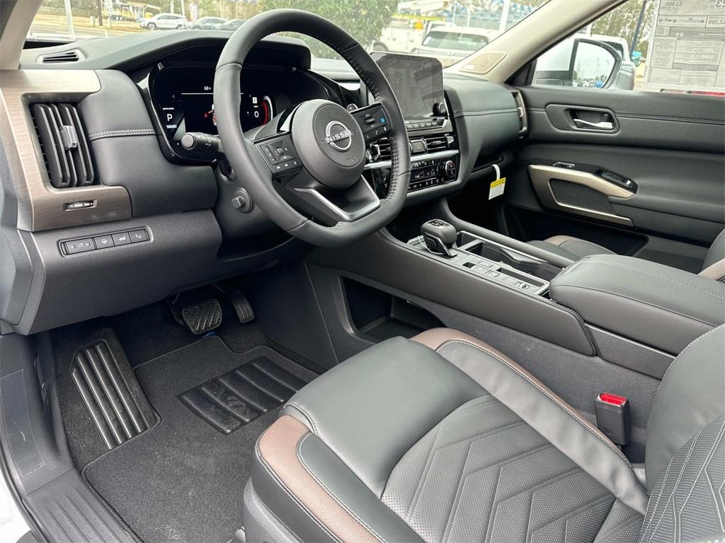new 2025 Nissan Pathfinder car, priced at $49,343