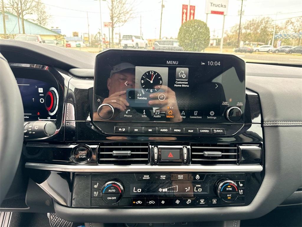 new 2025 Nissan Pathfinder car, priced at $49,343