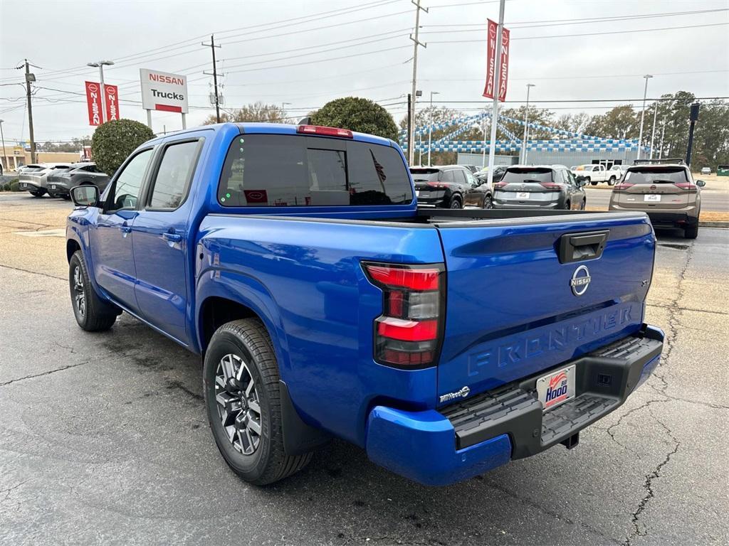 new 2025 Nissan Frontier car, priced at $39,044