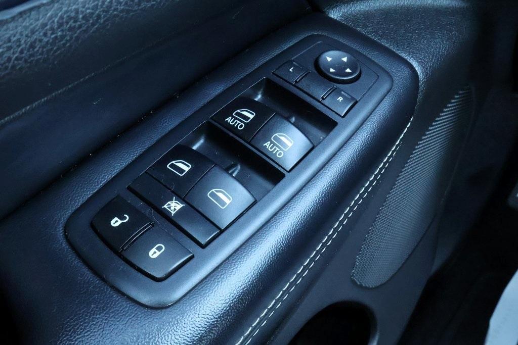 used 2017 Jeep Grand Cherokee car, priced at $17,946