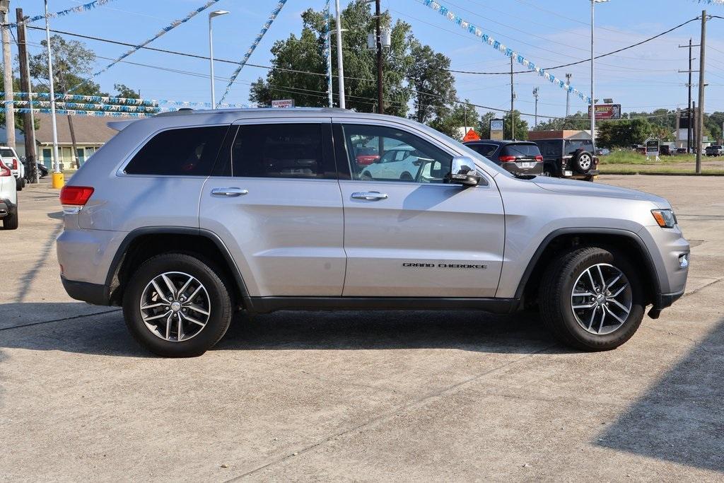 used 2017 Jeep Grand Cherokee car, priced at $17,946
