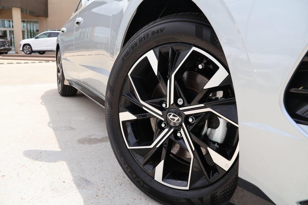 new 2025 Hyundai Sonata car, priced at $28,521