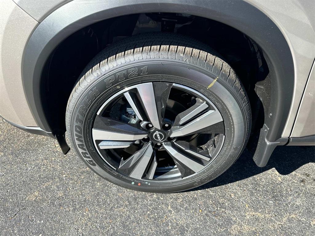new 2025 Nissan Rogue car, priced at $37,373