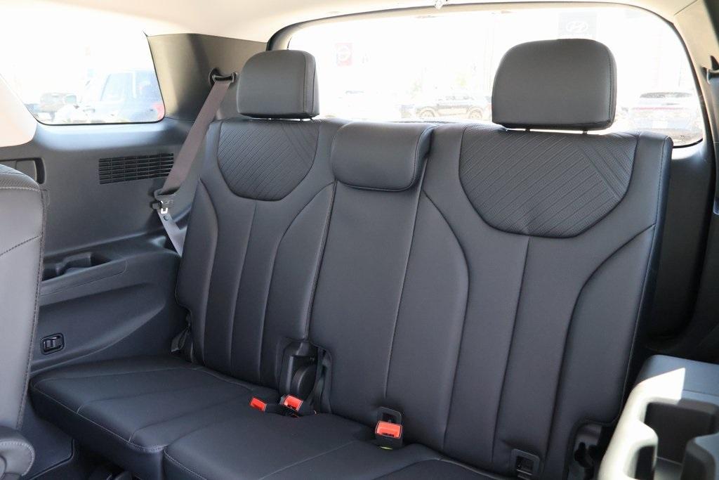 new 2025 Hyundai Palisade car, priced at $40,041