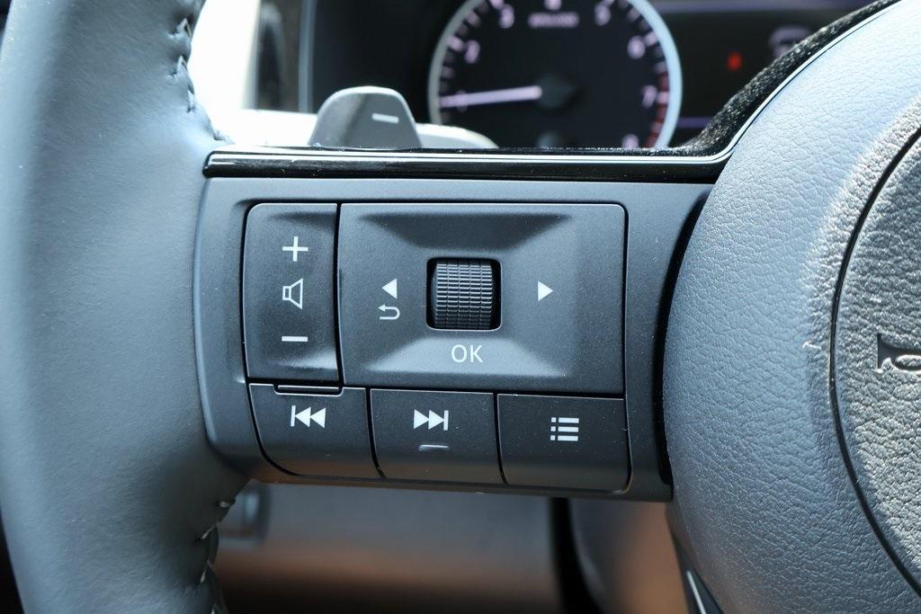 new 2025 Nissan Pathfinder car, priced at $36,160