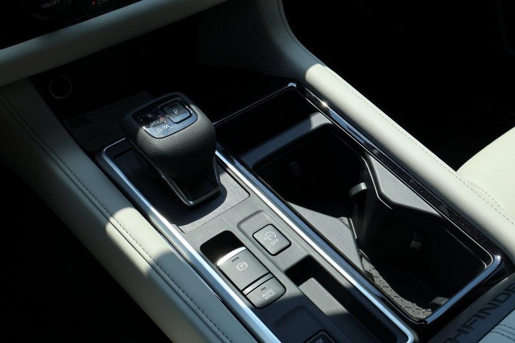 new 2025 Nissan Pathfinder car, priced at $36,160