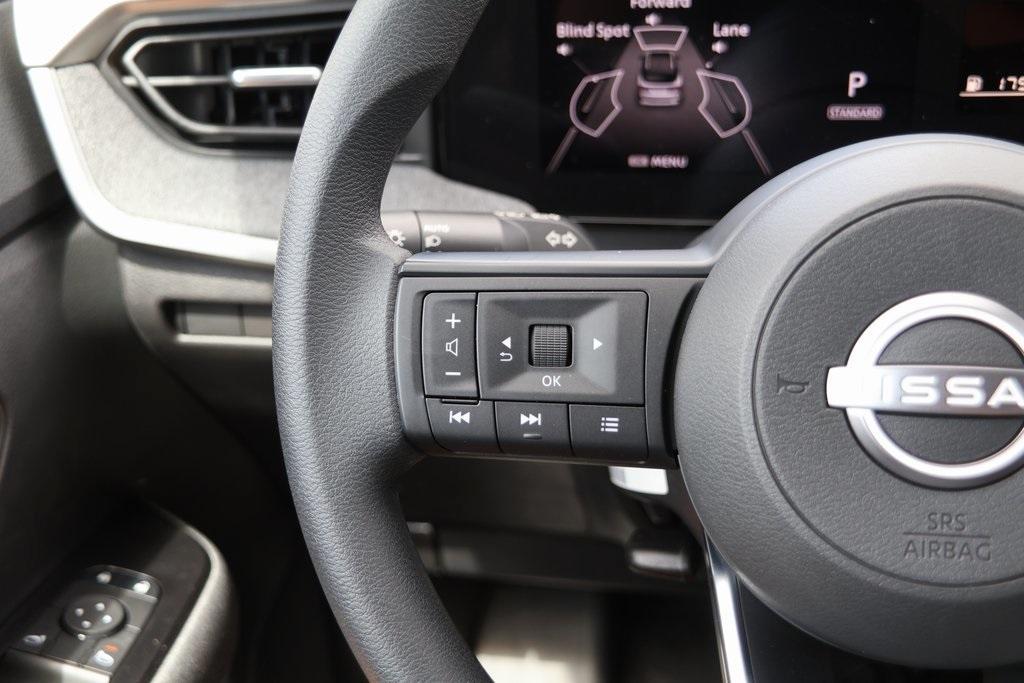 new 2025 Nissan Kicks car, priced at $28,187