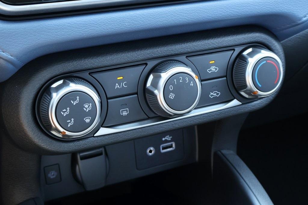 new 2025 Nissan Versa car, priced at $21,675