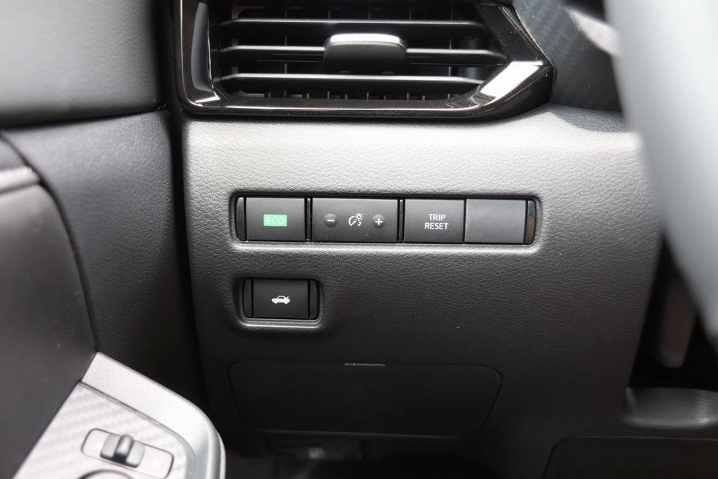 new 2025 Nissan Sentra car, priced at $23,577