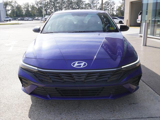 new 2025 Hyundai Elantra car