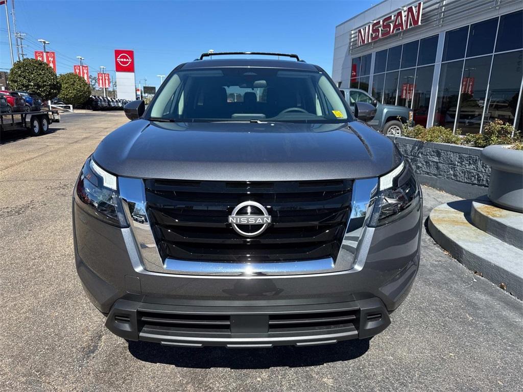 new 2025 Nissan Pathfinder car, priced at $44,445