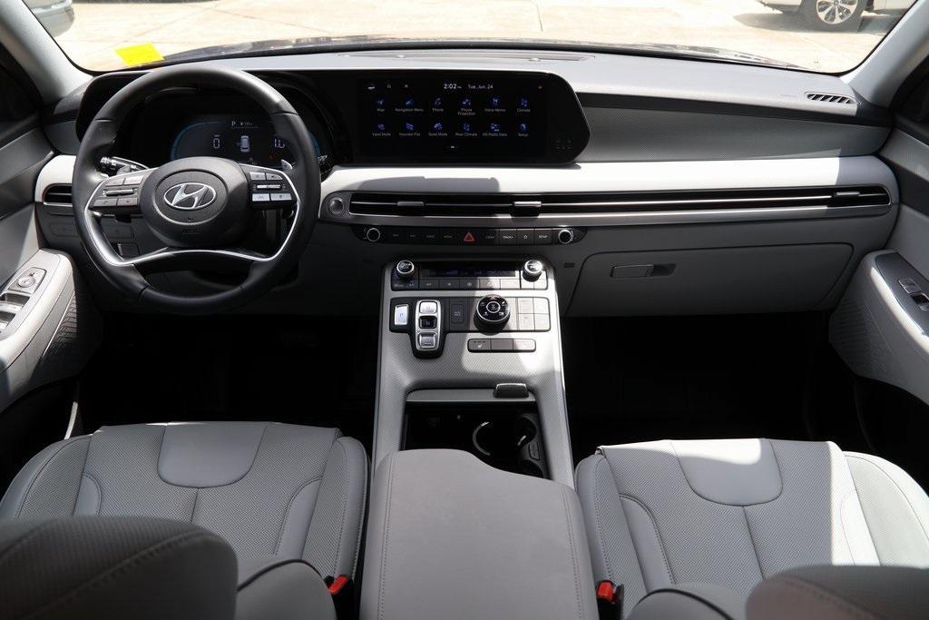 used 2025 Hyundai Palisade car, priced at $38,991