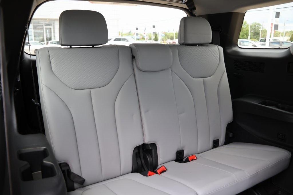 used 2025 Hyundai Palisade car, priced at $38,991