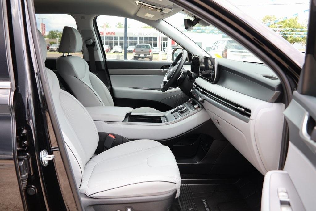 used 2025 Hyundai Palisade car, priced at $38,991