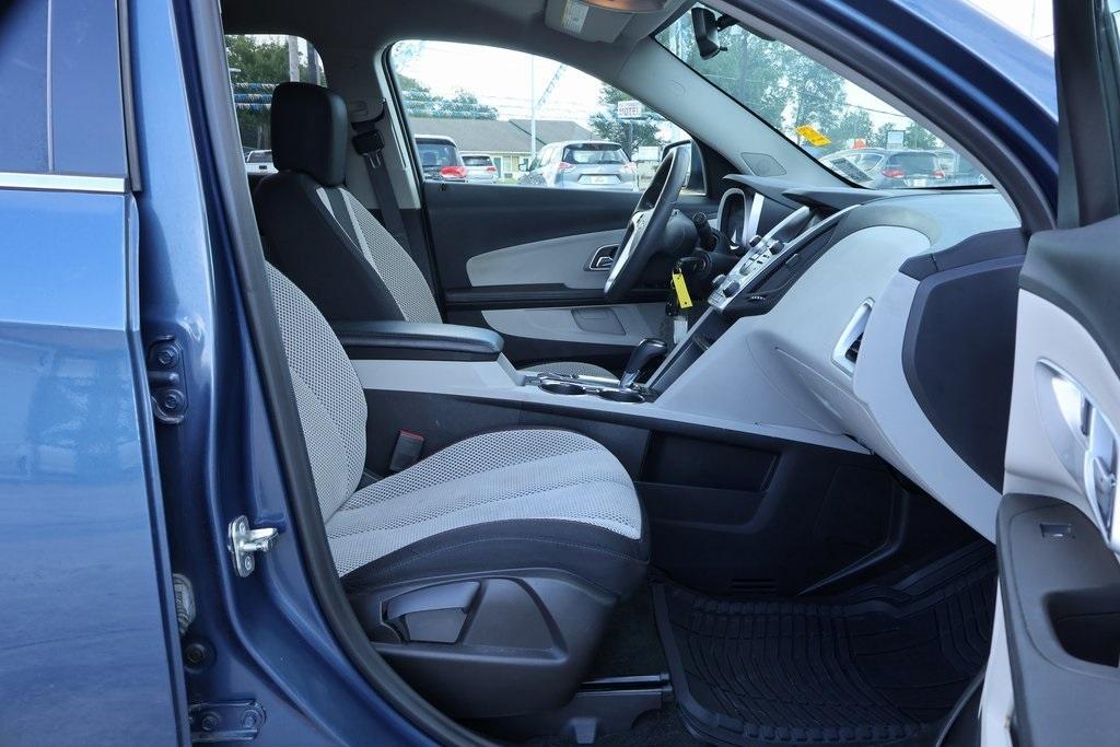 used 2016 Chevrolet Equinox car, priced at $10,942