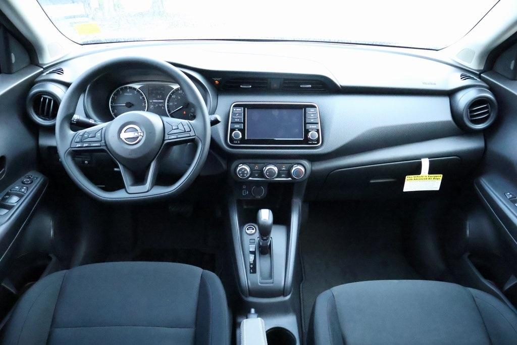 new 2025 Nissan Kicks Play car, priced at $23,294