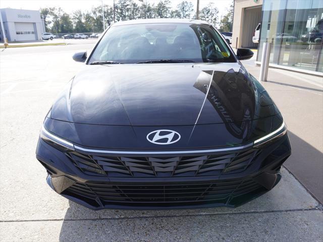 new 2025 Hyundai Elantra car