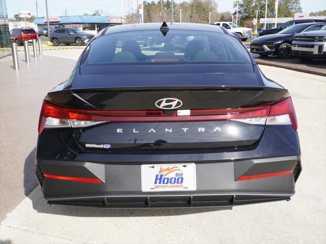 new 2025 Hyundai Elantra car