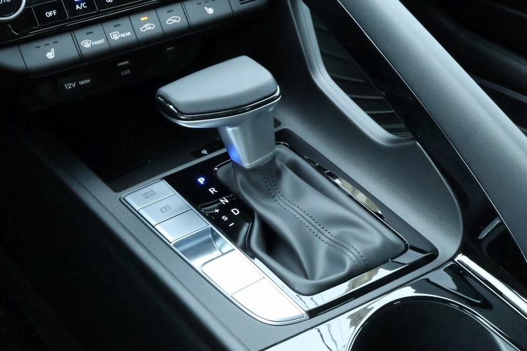 new 2025 Hyundai Elantra car, priced at $25,642