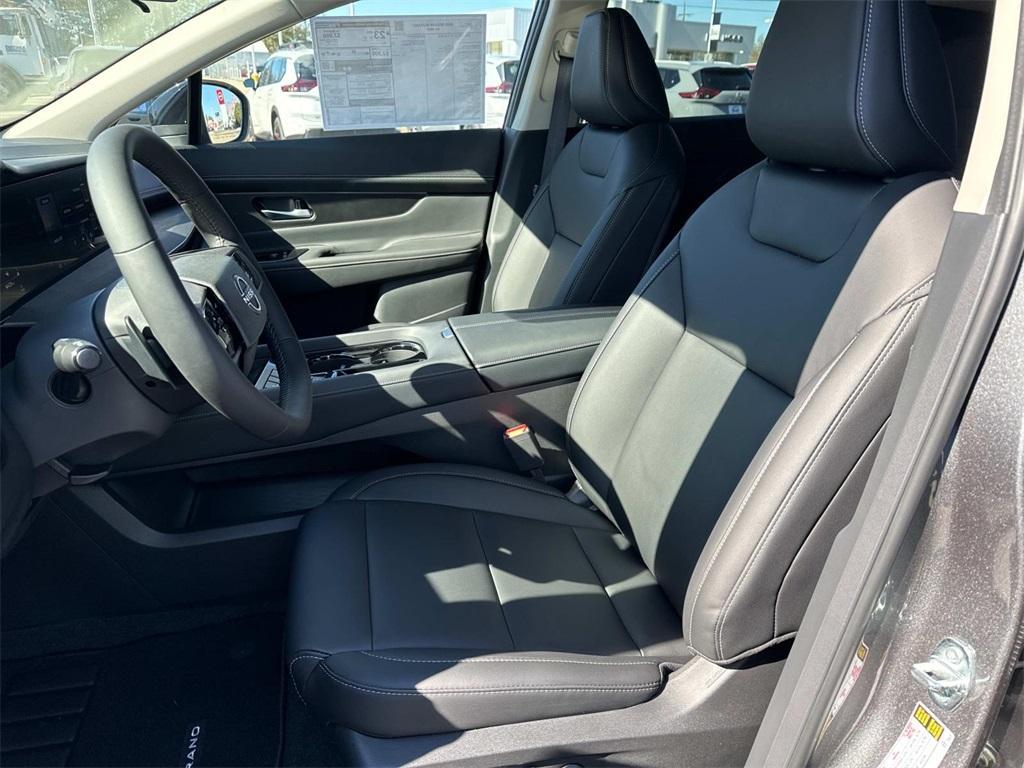 new 2025 Nissan Murano car, priced at $41,054