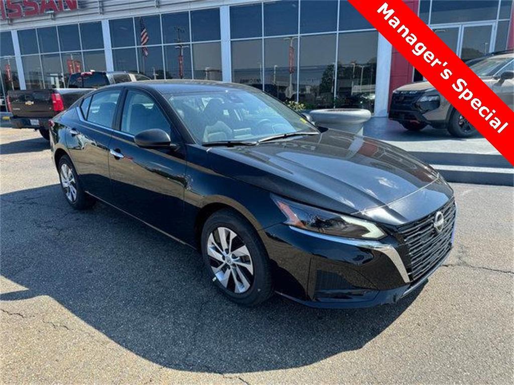 new 2025 Nissan Altima car, priced at $25,887