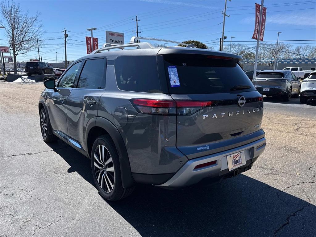 new 2025 Nissan Pathfinder car, priced at $51,356