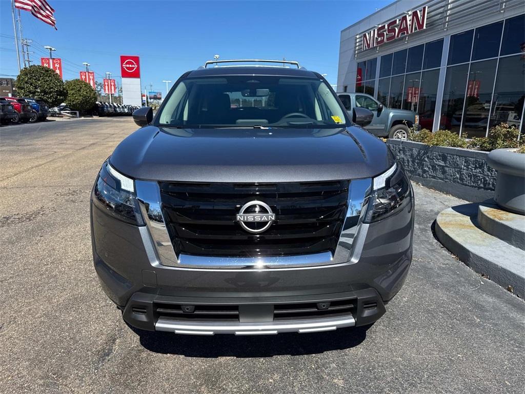new 2025 Nissan Pathfinder car, priced at $51,356