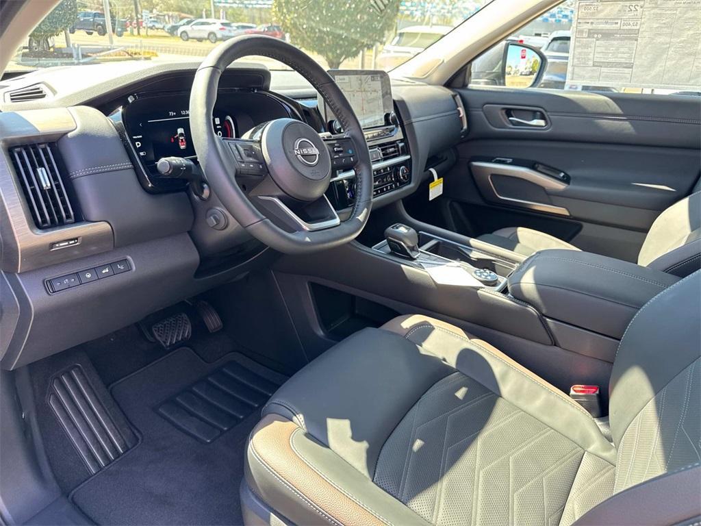 new 2025 Nissan Pathfinder car, priced at $51,356