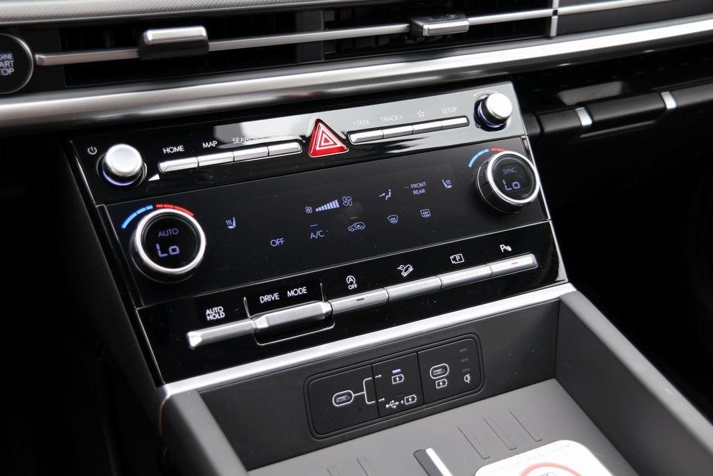 new 2025 Hyundai Santa Fe car, priced at $37,784