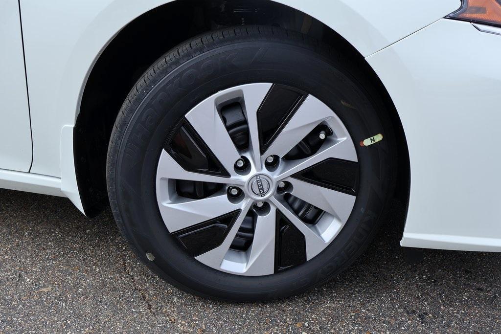 new 2025 Nissan Altima car, priced at $26,493