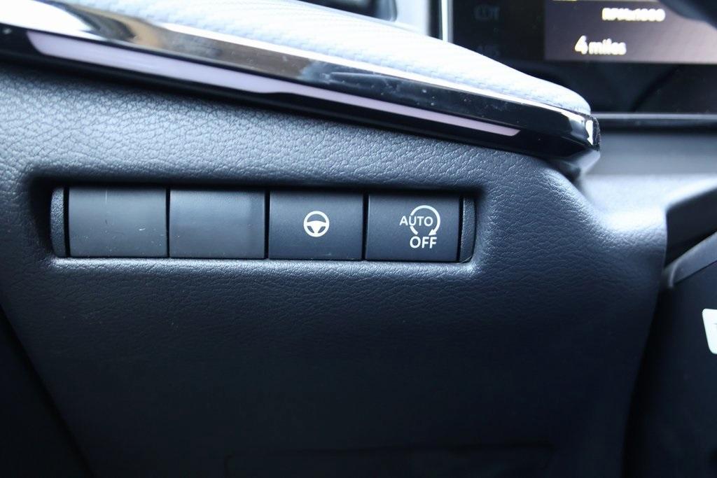 new 2025 Nissan Kicks car, priced at $26,685