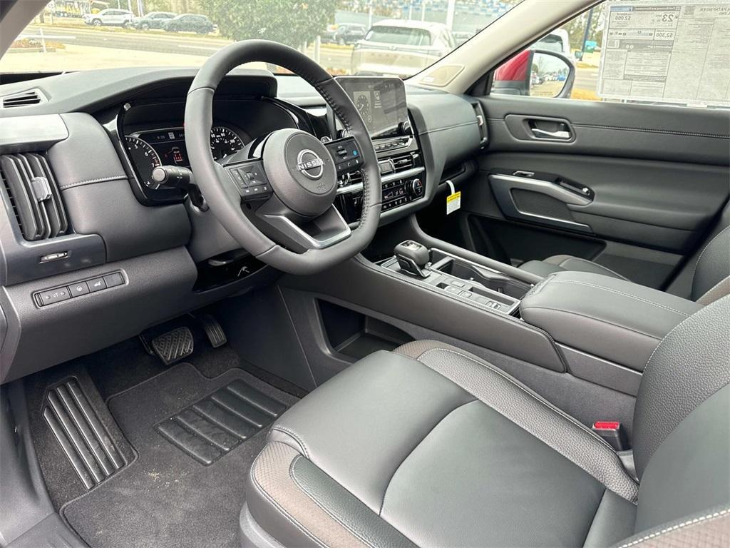 new 2025 Nissan Pathfinder car, priced at $44,137