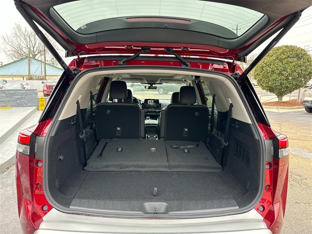 new 2025 Nissan Pathfinder car, priced at $45,137