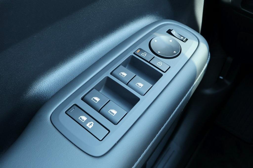 new 2026 Hyundai SANTA FE HEV car, priced at $35,323