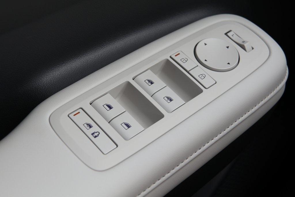 new 2025 Hyundai Santa Fe car, priced at $37,404
