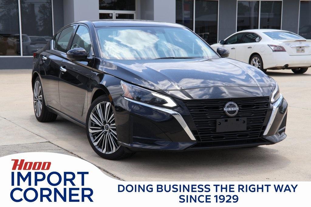 used 2023 Nissan Altima car, priced at $22,677